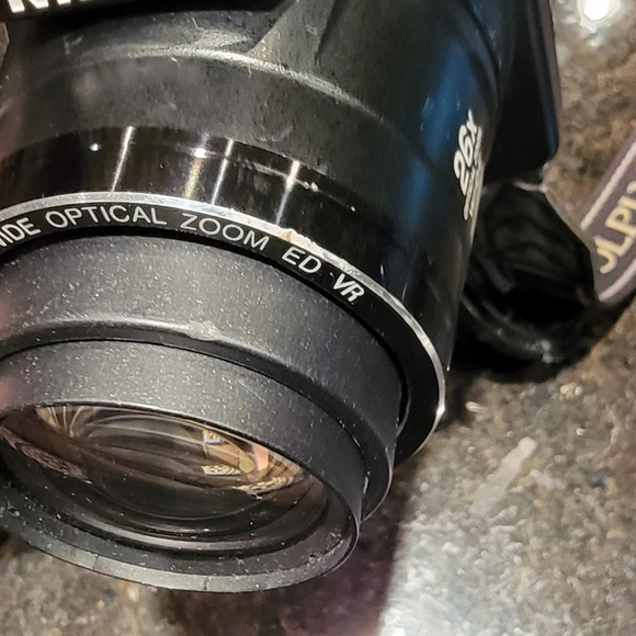 Nikon COOLPIX P100 10.3MP Digital Camera - Black With Charger & Carrying Case - Picture 9 of 13